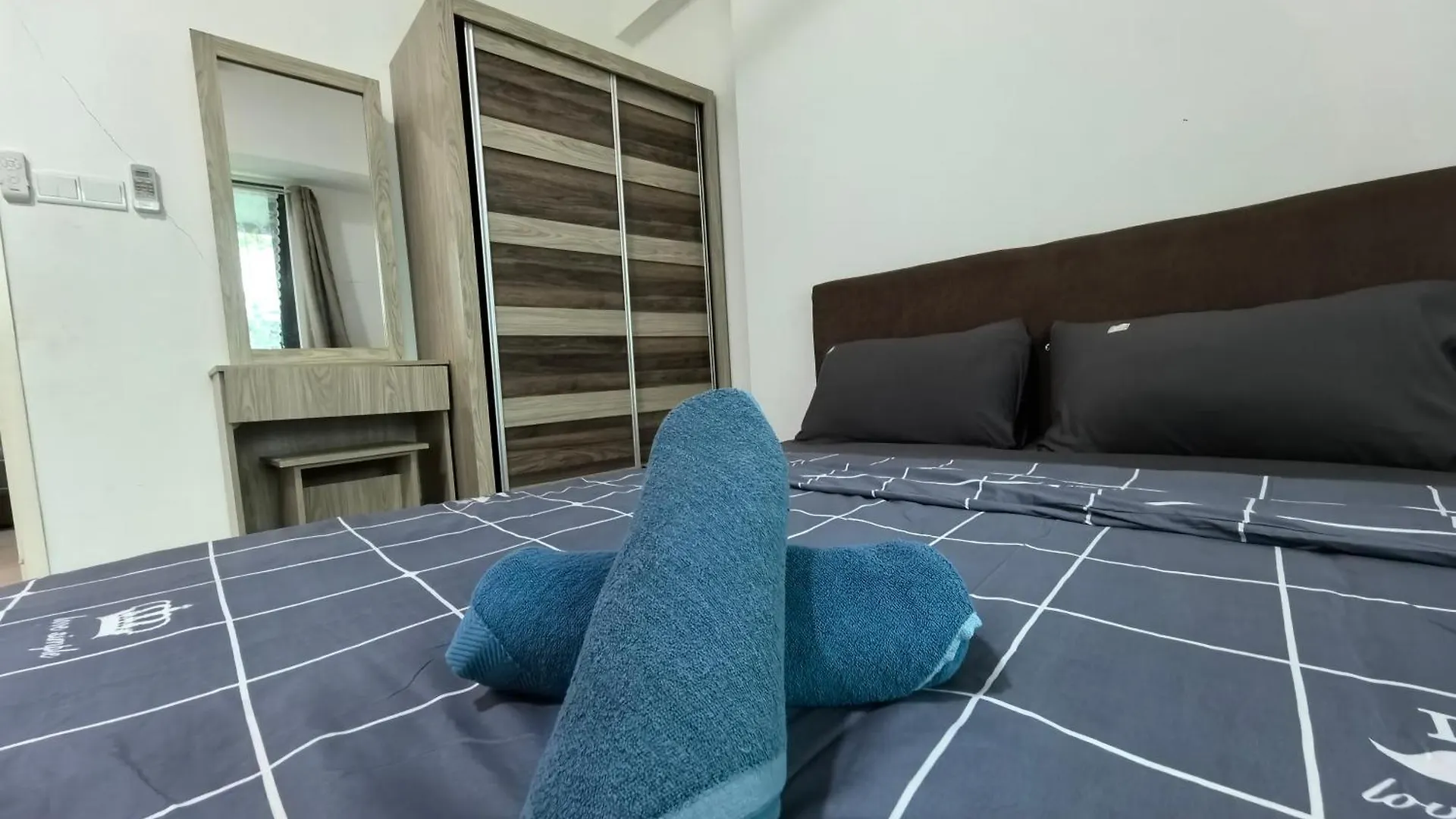 Apartment Royal Comfort Suite Meritus Near Swimming Pool Perai