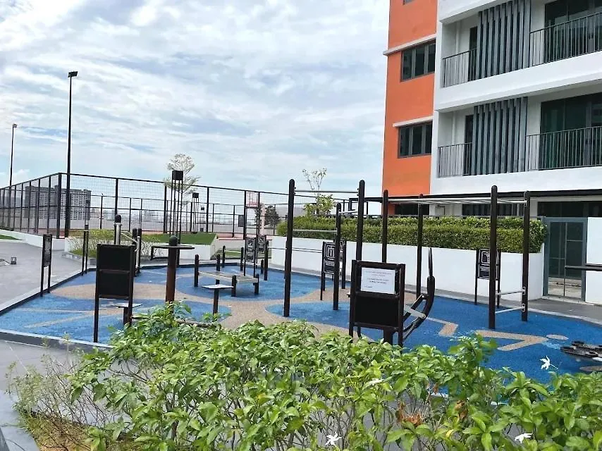 Royal Comfort Suite Meritus Near Swimming Pool Perai Apartment