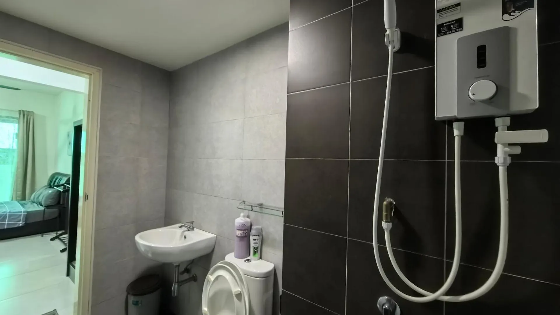 Apartment Royal Comfort Suite Meritus Near Swimming Pool Perai Malaysia