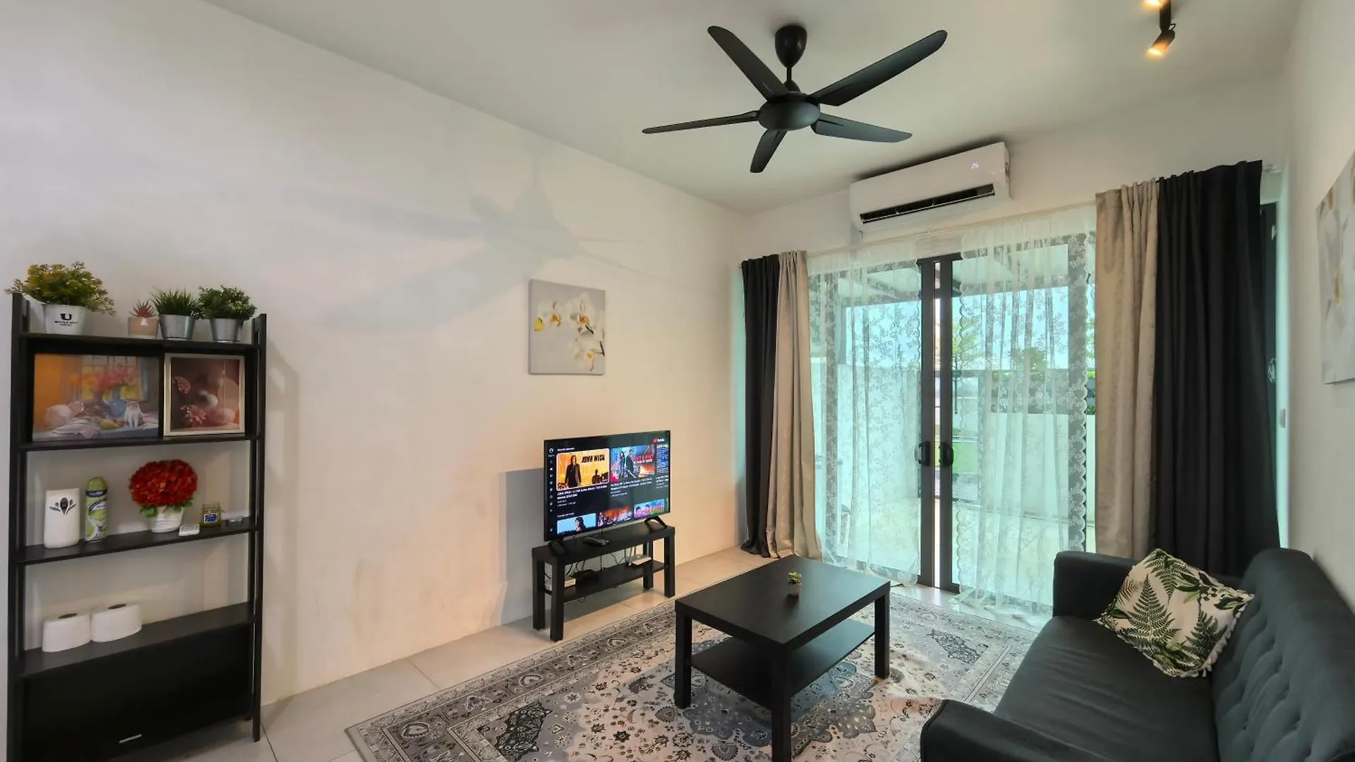 Apartment Royal Comfort Suite Meritus Near Swimming Pool Perai